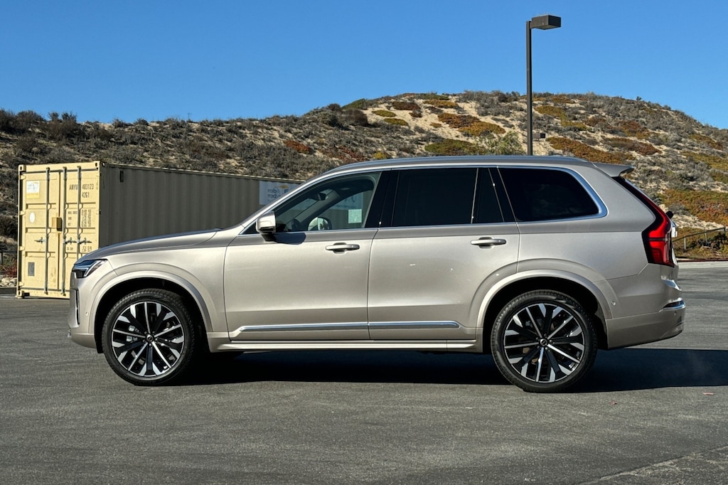 New 2026 Volvo XC90 B5 Ultra 7-Seater SUV