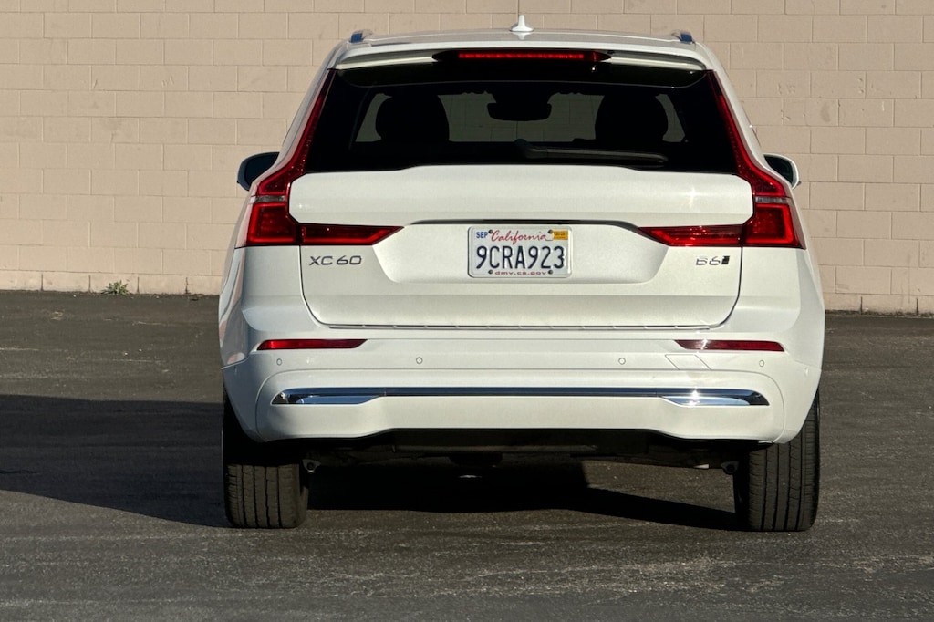 Used 2022 Volvo XC60 B6 AWD Inscription SUV