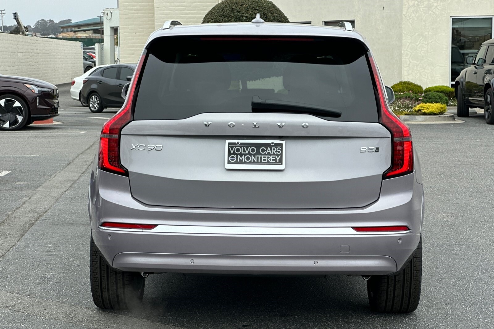 2026 Volvo XC90 B5 Plus photo 4