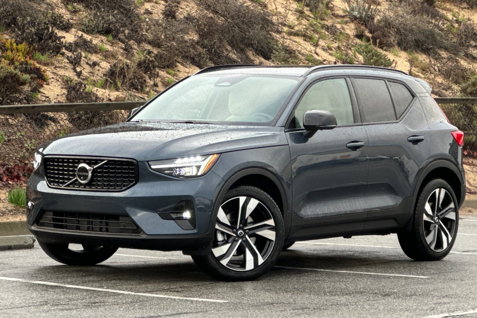 2026 Volvo XC40 Ultra's photo