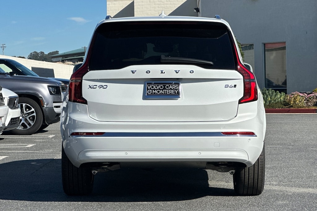 New 2026 Volvo XC90 B6 Core SUV