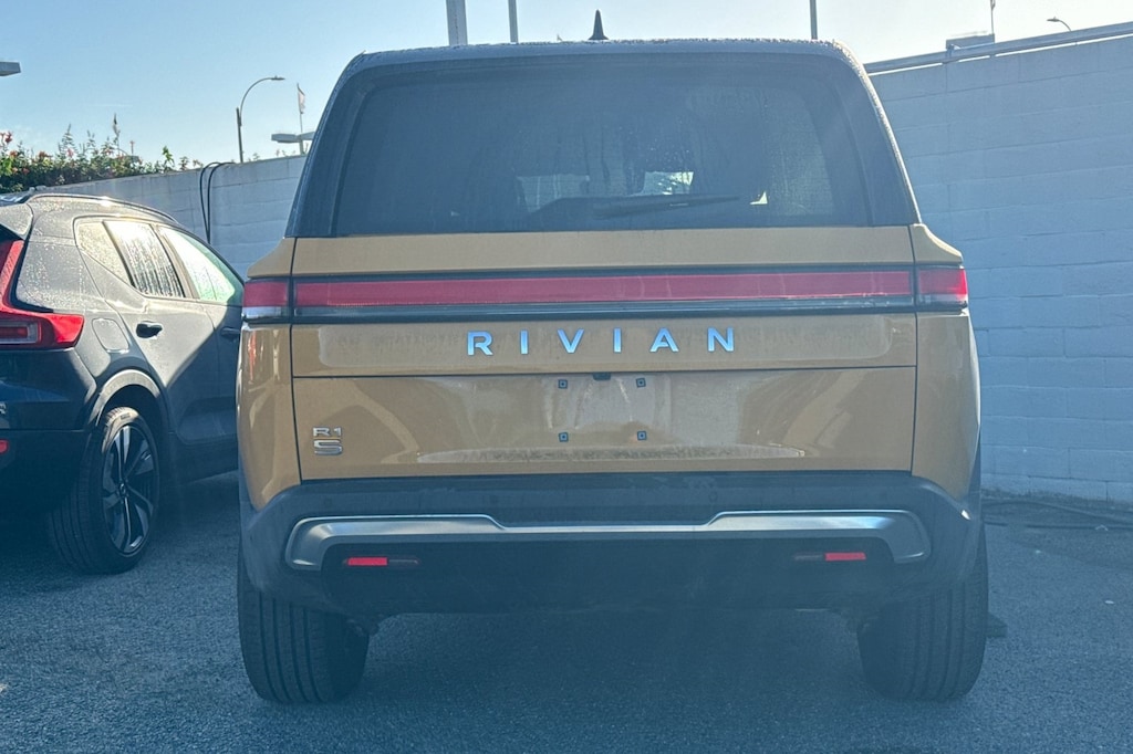 Used 2023 Rivian R1S Adventure Quad Motor Large Pack SUV