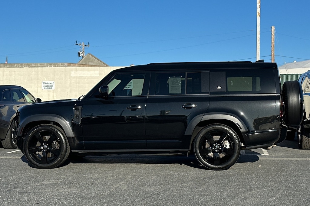 Used 2023 Land Rover Defender 130 X-Dynamic SE SUV