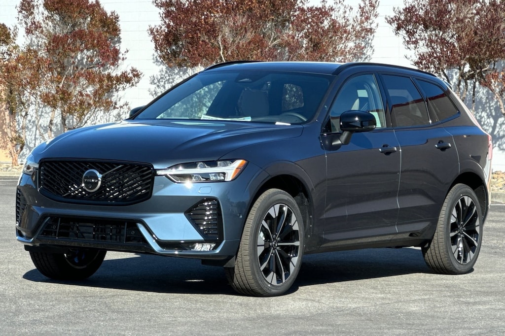 New 2026 Volvo XC60 B5 Plus SUV