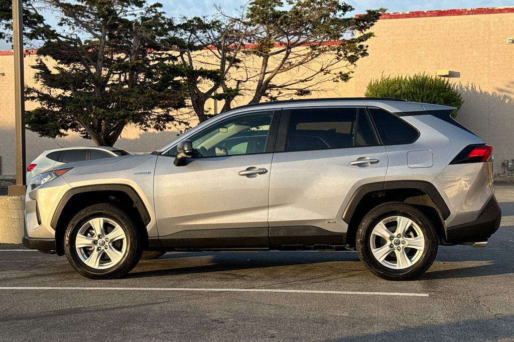 Used 2021 Toyota RAV4 Hybrid LE SUV