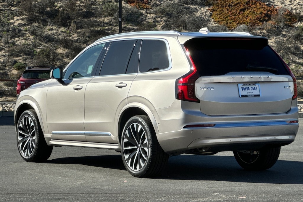 New 2026 Volvo XC90 B5 Ultra 7-Seater SUV