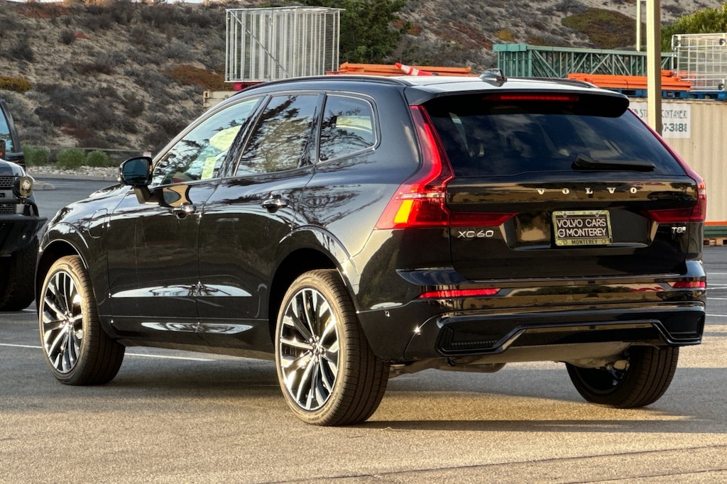New 2026 Volvo XC60 plug-in hybrid T8 Ultra SUV