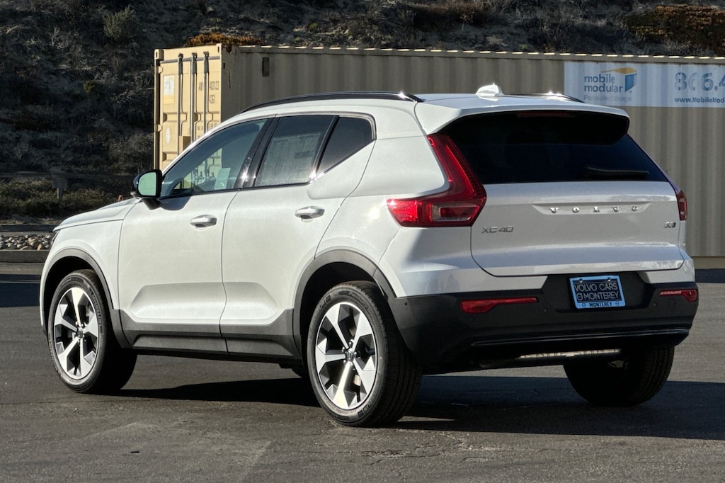 New 2026 Volvo XC40 B5 Plus SUV