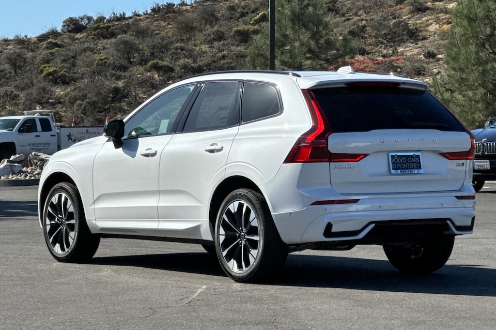 New 2026 Volvo XC60 B5 Plus SUV