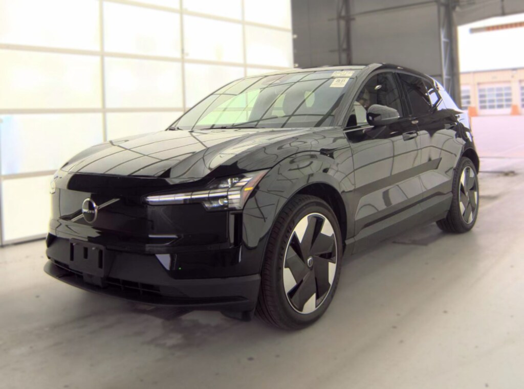 Used 2025 Volvo EX30 Twin Motor Performance Plus SUV