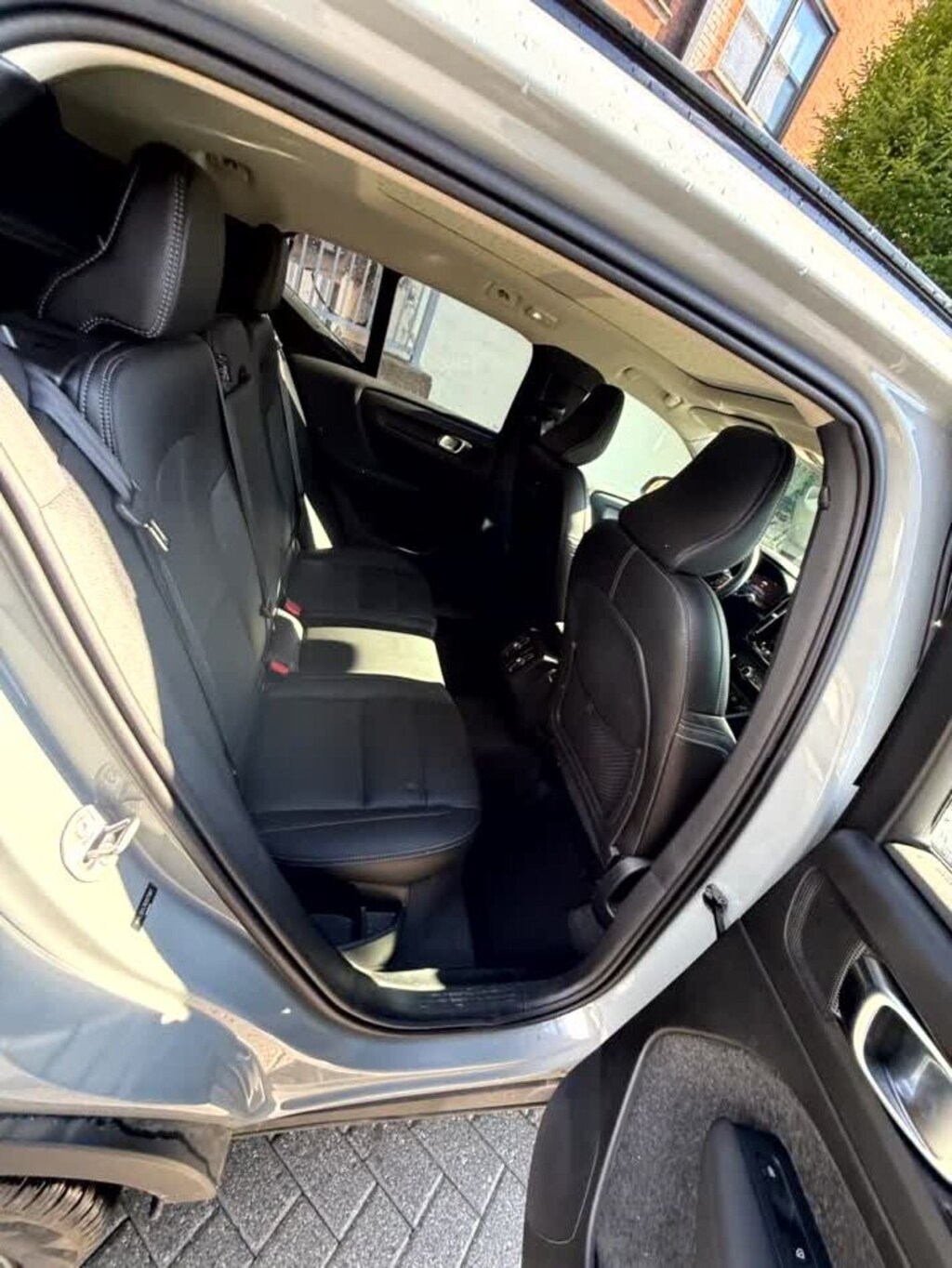Used 2024 Volvo XC40 B5 Plus Dark Theme SUV