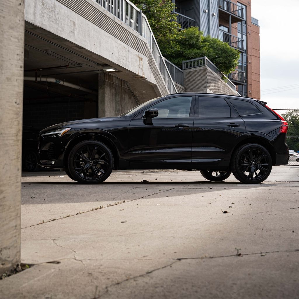 New 2026 Volvo XC60 B5 Ultra Black Edition SUV