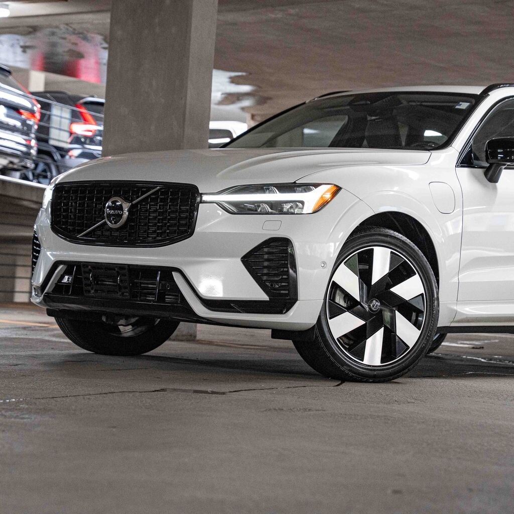 Certified 2024 Volvo XC60 Recharge Plug-In Hybrid T8 Plus Dark Theme SUV