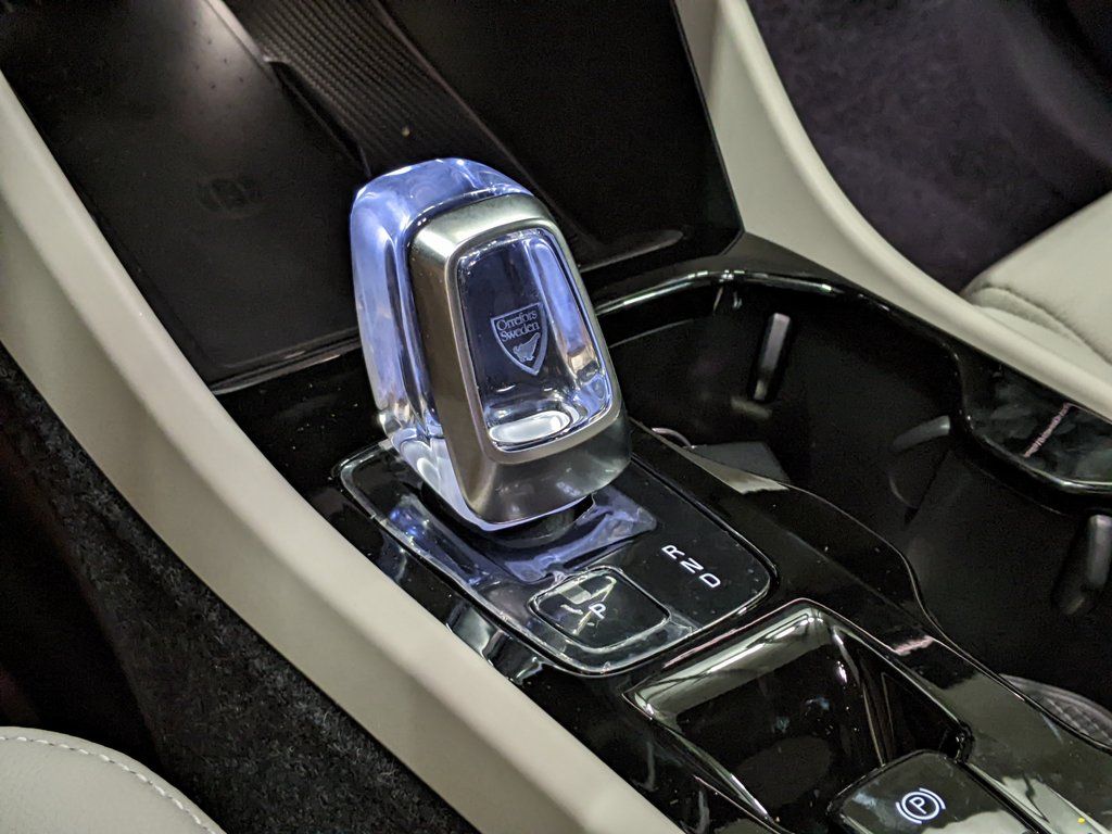 2026 Volvo XC40 Ultra - Photo 19