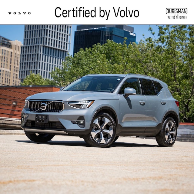 2023 Volvo XC40 B5 Plus Bright Theme SUV