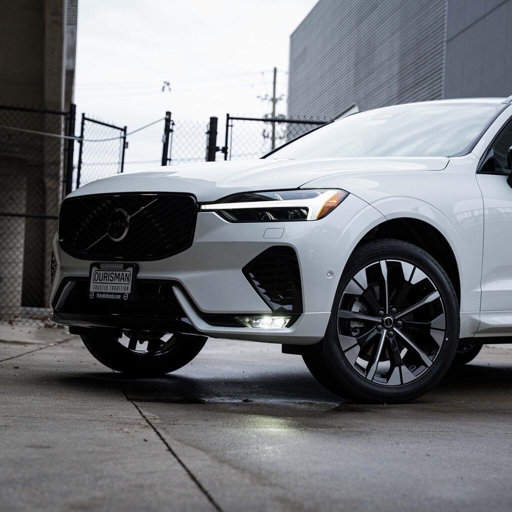 New 2026 Volvo XC60 B5 Ultra SUV