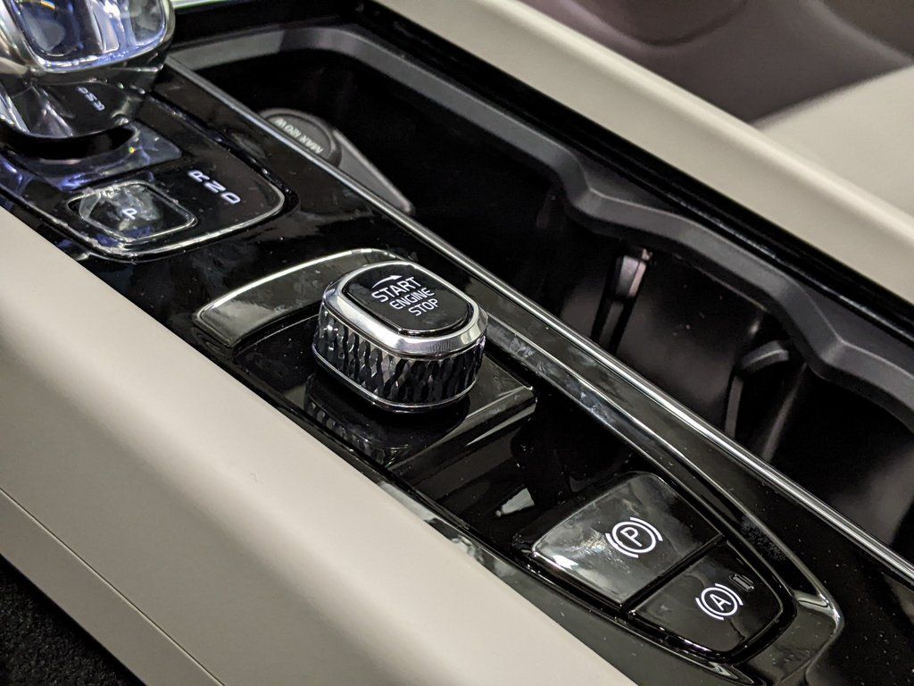 2026 Volvo XC60 Ultra - Photo 20