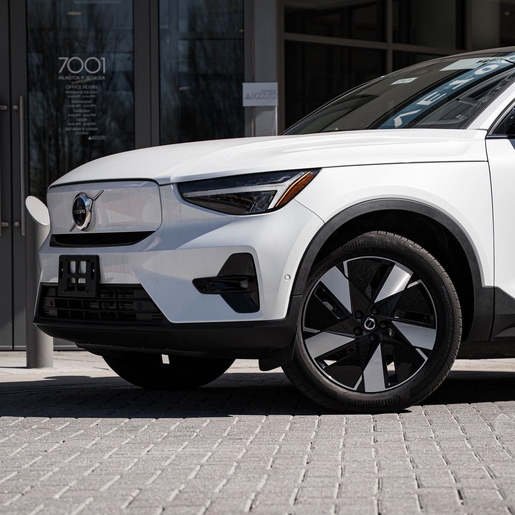 Certified 2024 Volvo C40 Recharge Pure Electric Twin Plus SUV