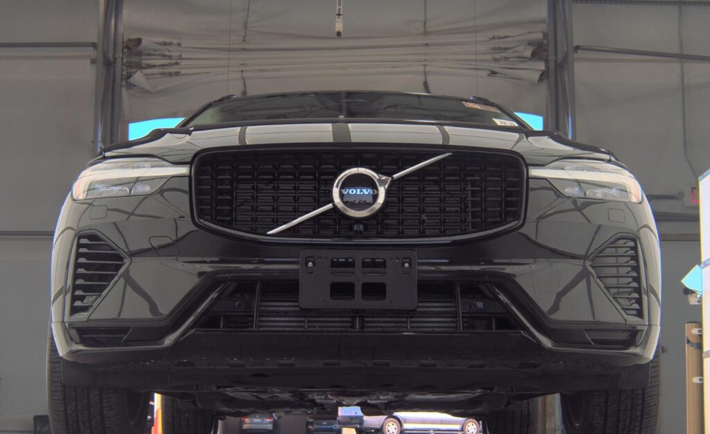 Used 2025 Volvo XC60 Plug-In Hybrid T8 Core SUV