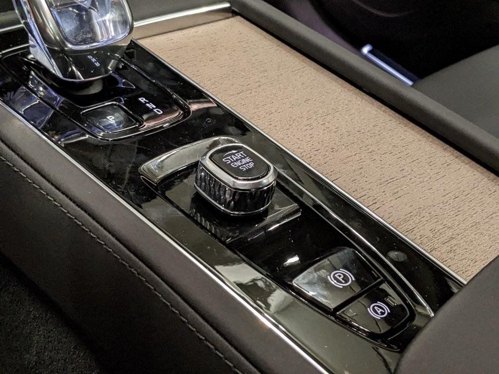 2026 Volvo XC90 Plus - Photo 20