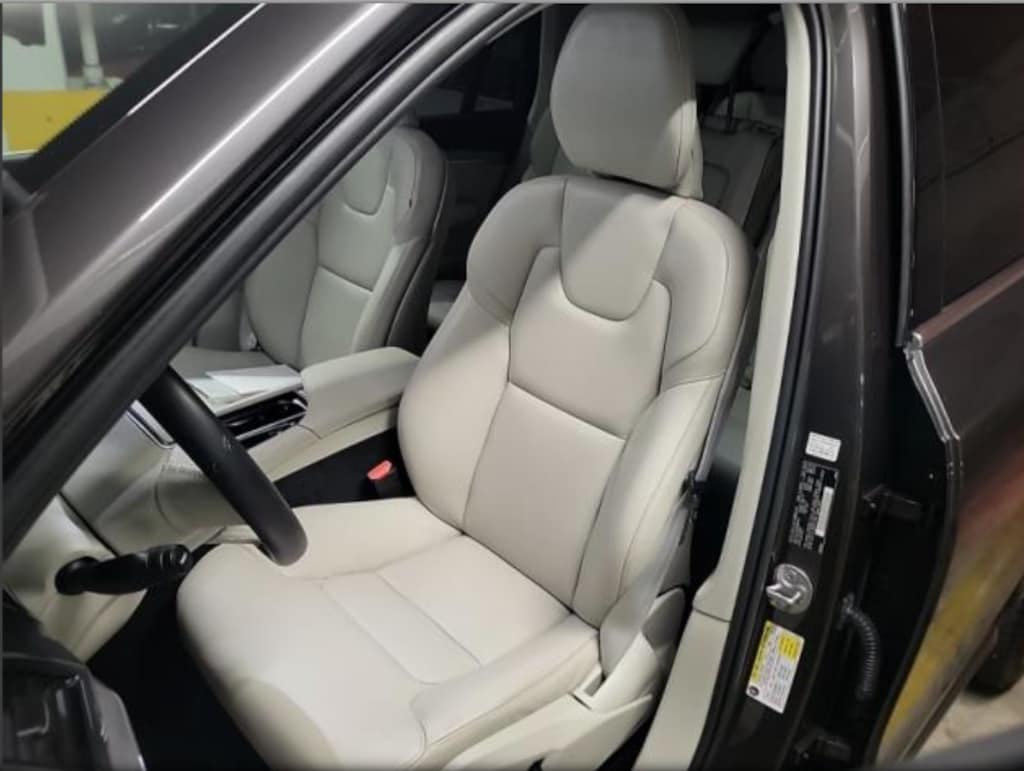 Used 2023 Volvo XC90 B5 Core SUV