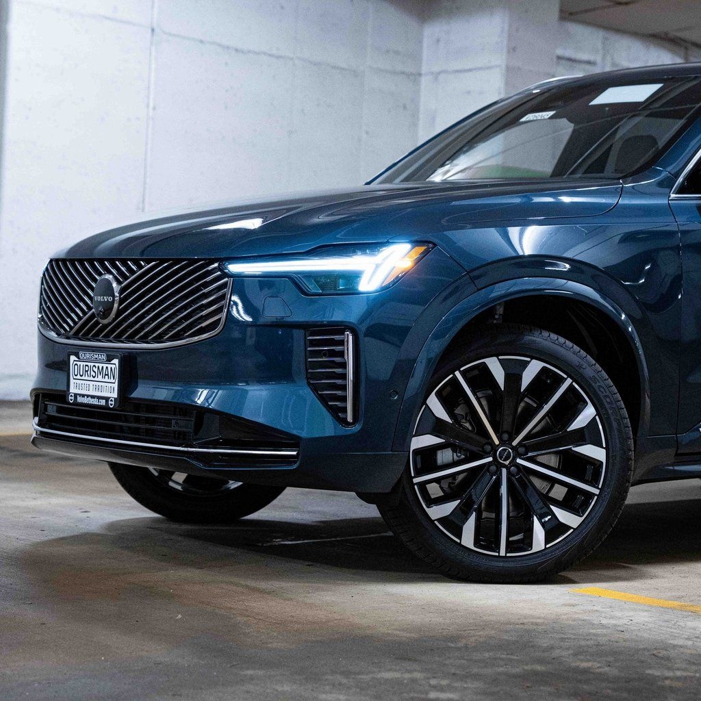 New 2026 Volvo XC90 B6 Plus 7-Seater SUV