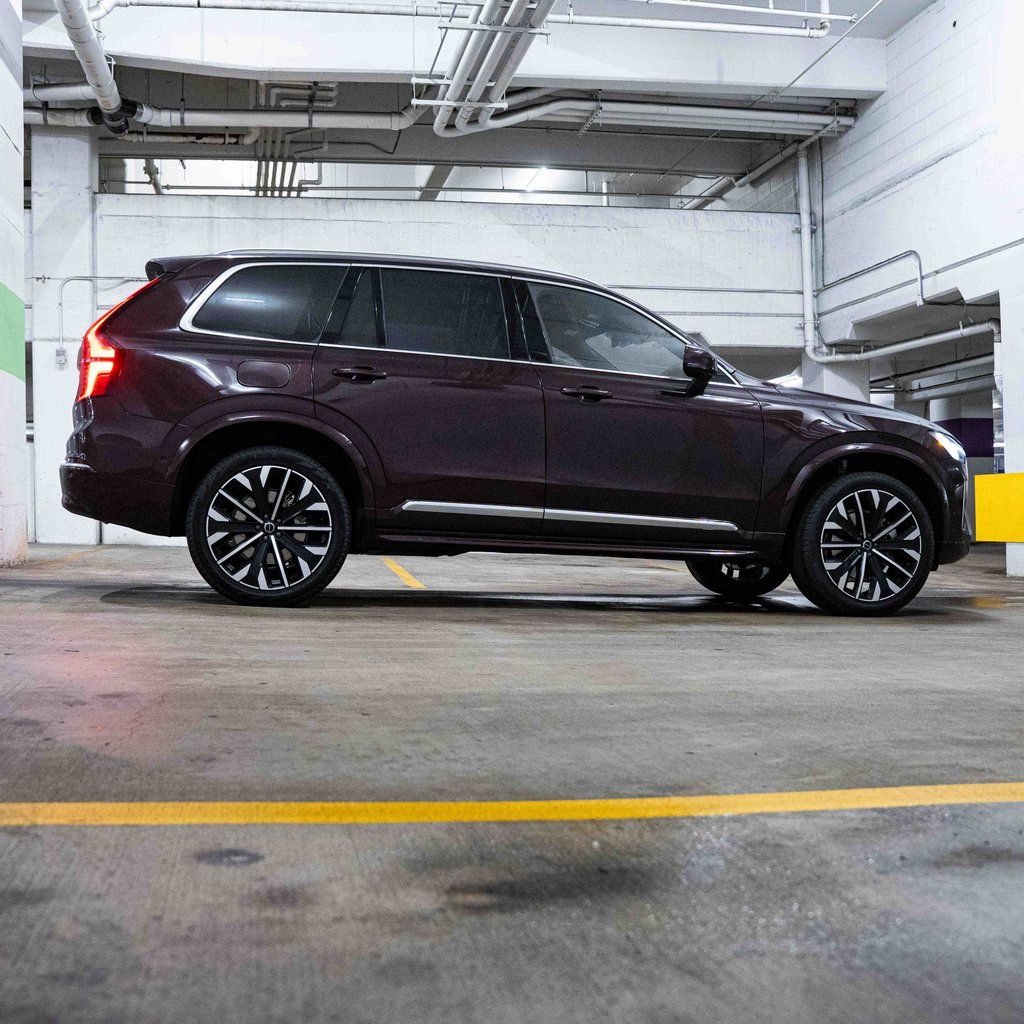 2026 Volvo XC90 Plus - Photo 7