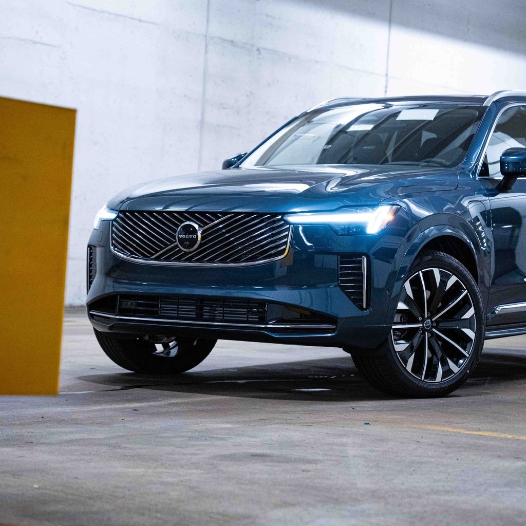 New 2026 Volvo XC90 plug-in hybrid T8 Ultra 7-Seater SUV
