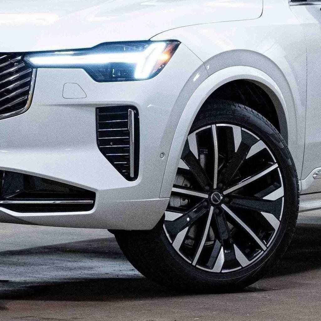 New 2026 Volvo XC90 B6 Ultra 7-Seater SUV
