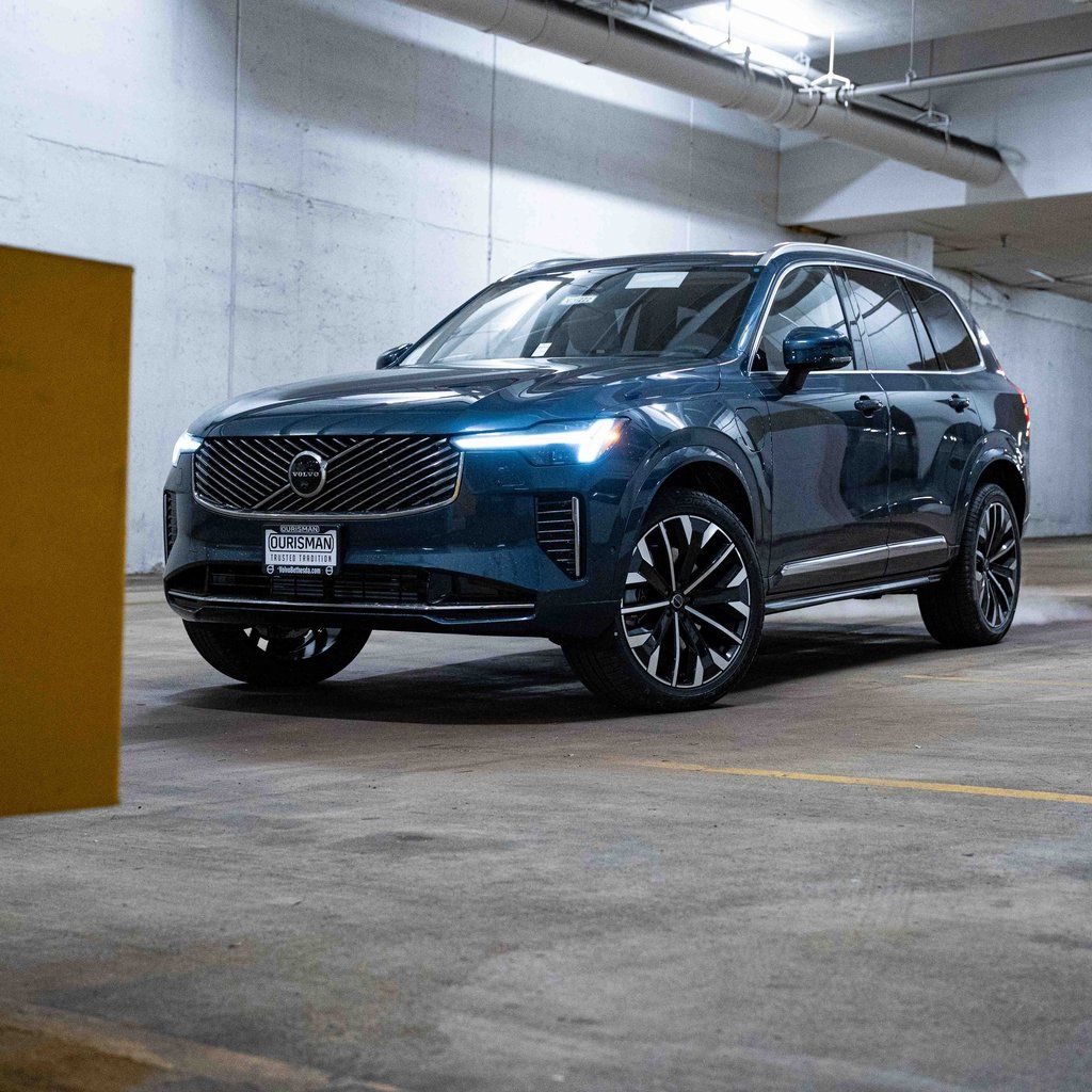 2026 Volvo XC90 T8 Recharge Ultra Bright 4WD's photo