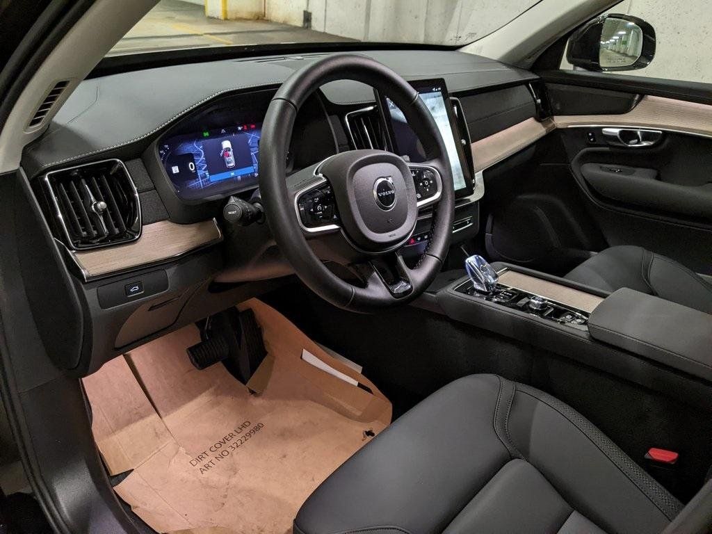 2026 Volvo XC90 Plus - Photo 8