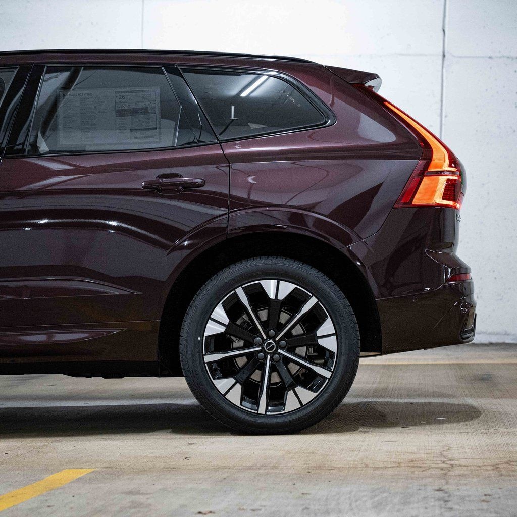 New 2026 Volvo XC60 B5 Plus SUV