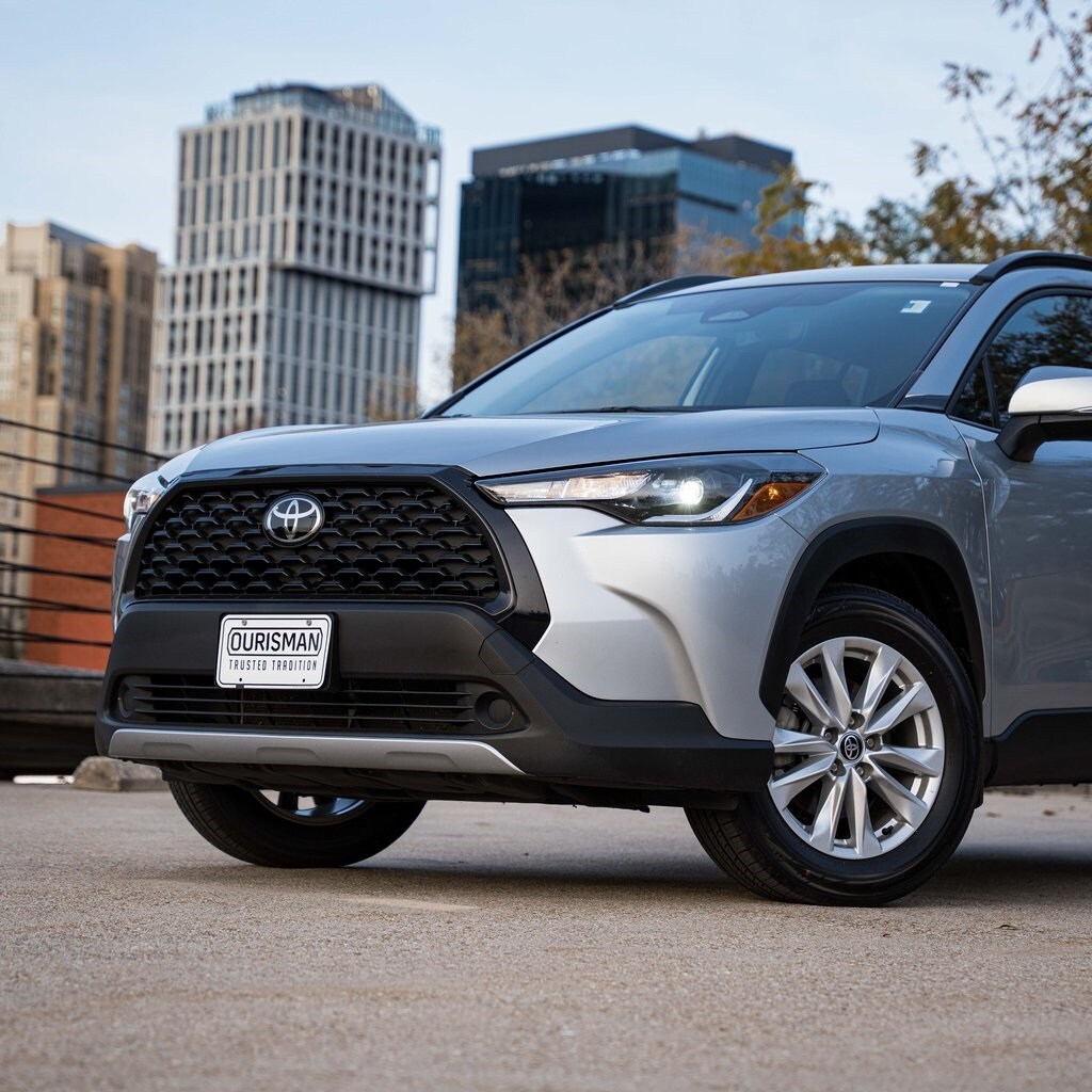 Used 2024 Toyota Corolla Cross LE SUV