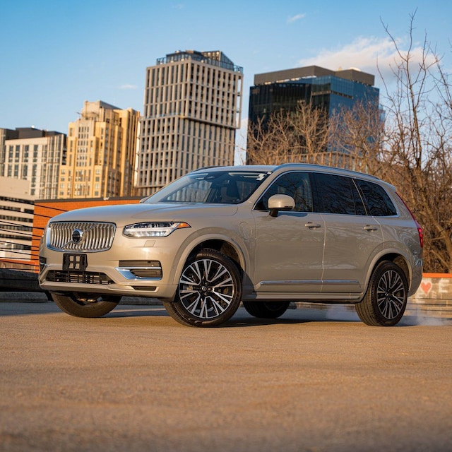 2025 Volvo XC90 Plug-In Hybrid T8 Plus SUV