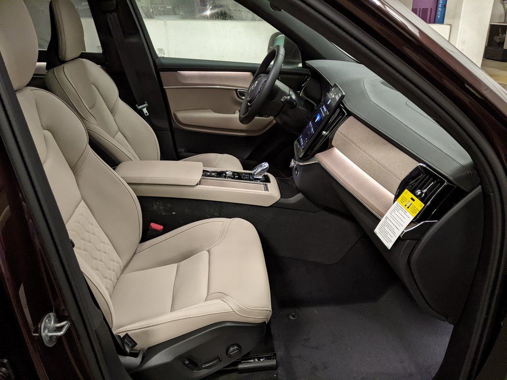 2026 Volvo XC90 Plus - Photo 22