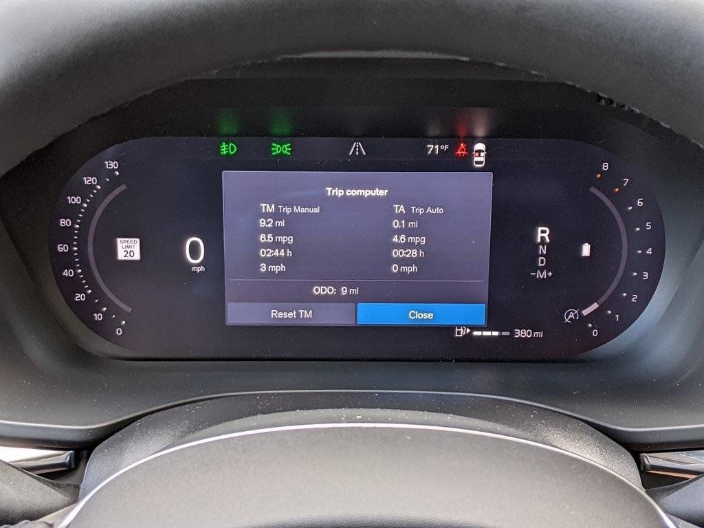 2026 Volvo XC60 Plus - Photo 15