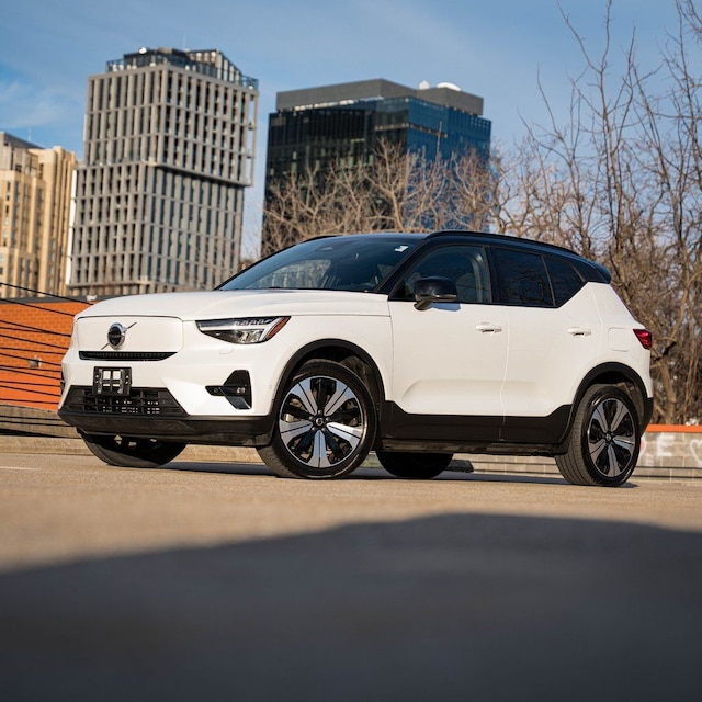 2023 Volvo XC40 Recharge Pure Electric Twin Plus SUV
