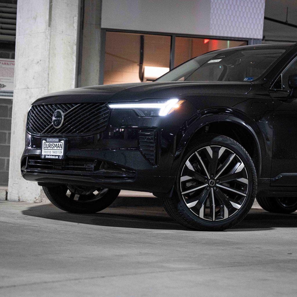 New 2026 Volvo XC90 plug-in hybrid T8 Ultra Dark Theme 7-Seater SUV