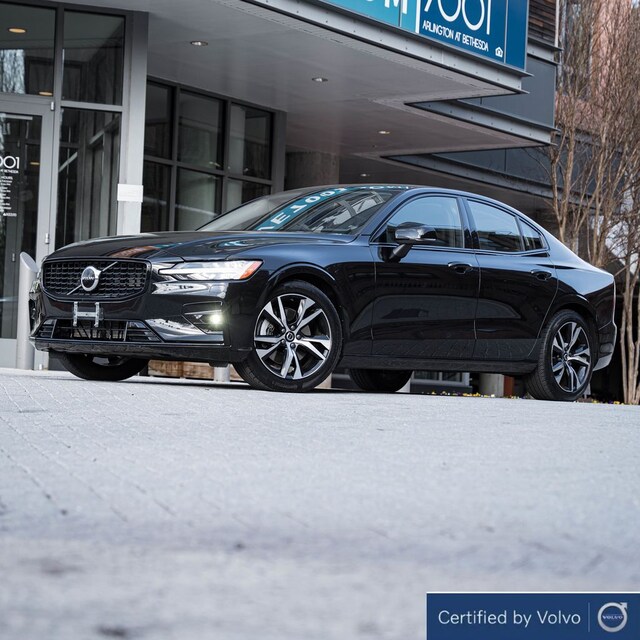 2025 Volvo S60 B5 Core Sedan