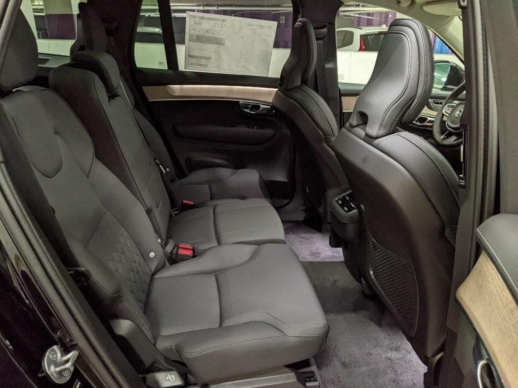 2026 Volvo XC90 Plus - Photo 25