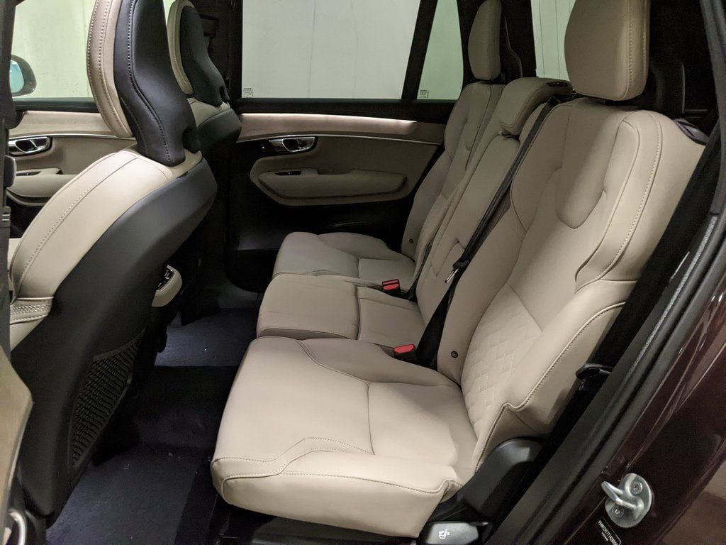 2026 Volvo XC90 Plus - Photo 23
