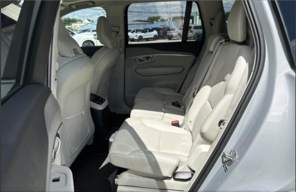 Certified 2025 Volvo XC90 Plug-In Hybrid T8 Plus SUV