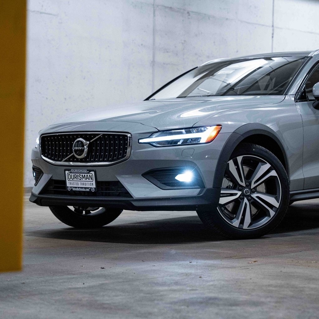 New 2026 Volvo V60 Cross Country B5 Plus Wagon
