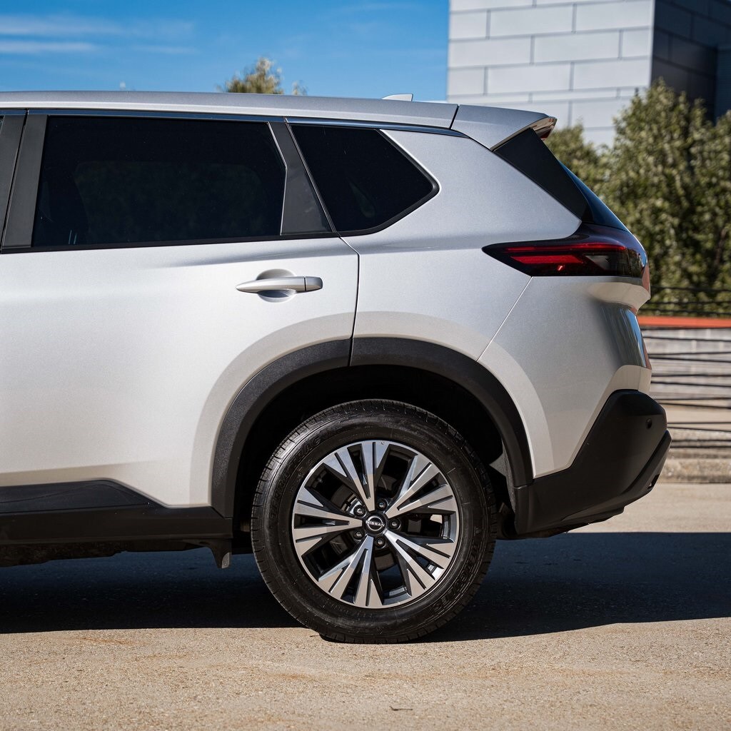 Used 2023 Nissan Rogue SV SUV