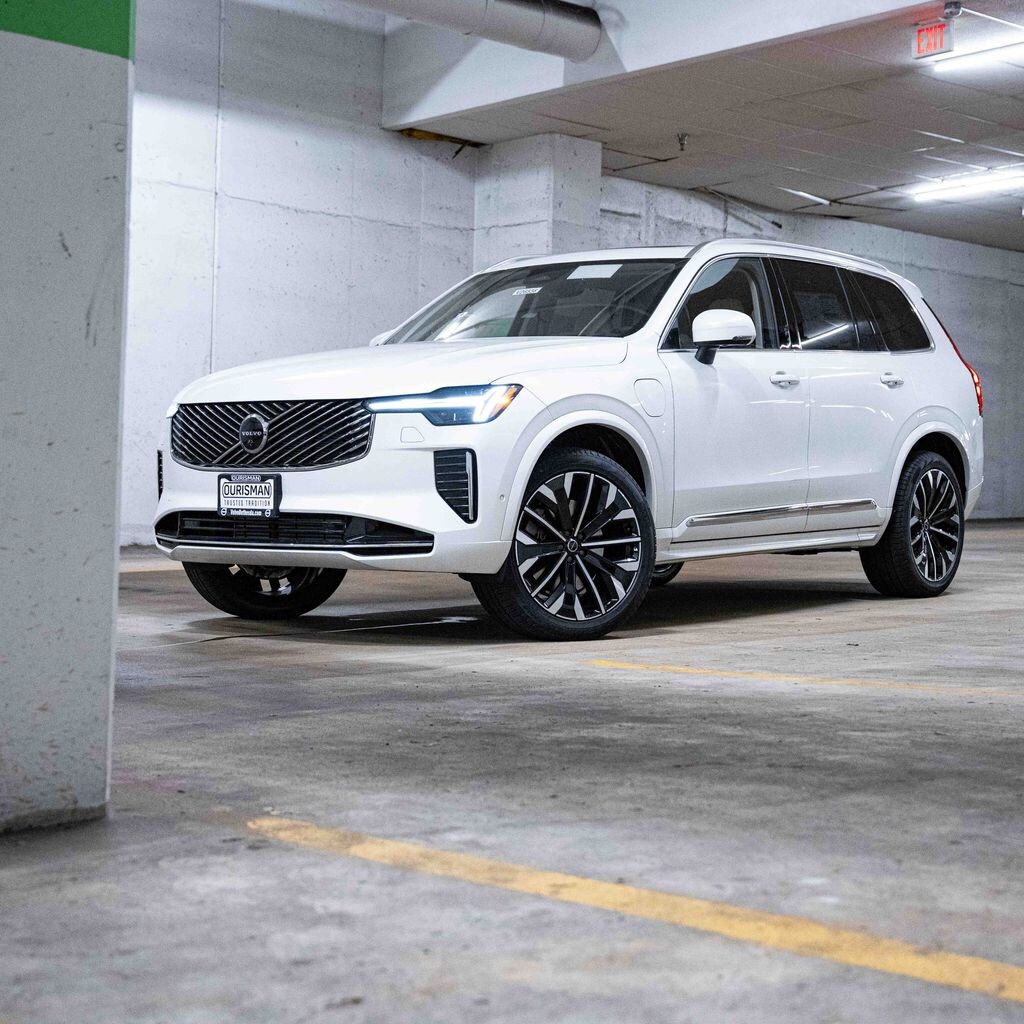 New 2026 Volvo XC90 plug-in hybrid T8 Ultra 7-Seater SUV