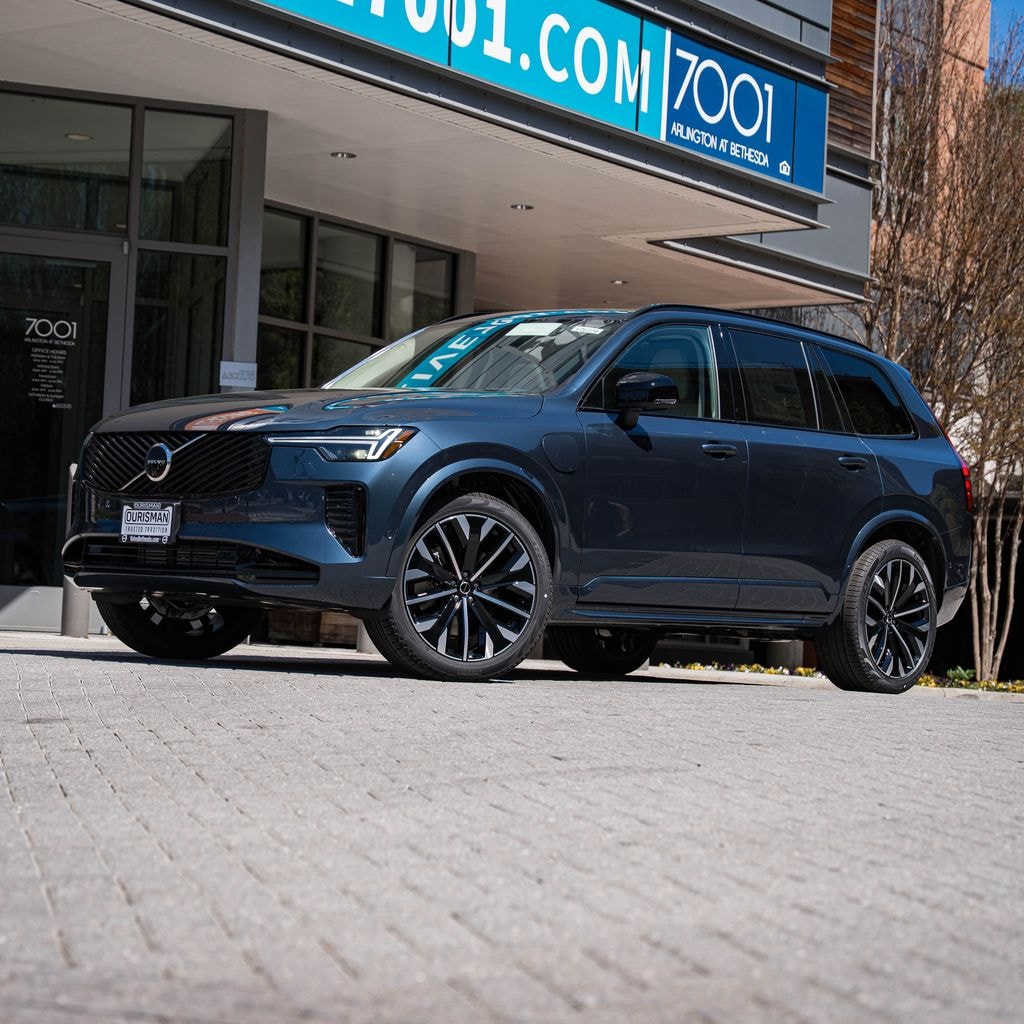 New 2026 Volvo XC90 plug-in hybrid T8 Ultra Dark Theme 7-Seater SUV