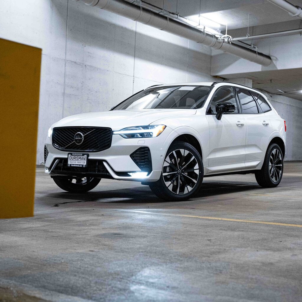New 2026 Volvo XC60 B5 Plus SUV