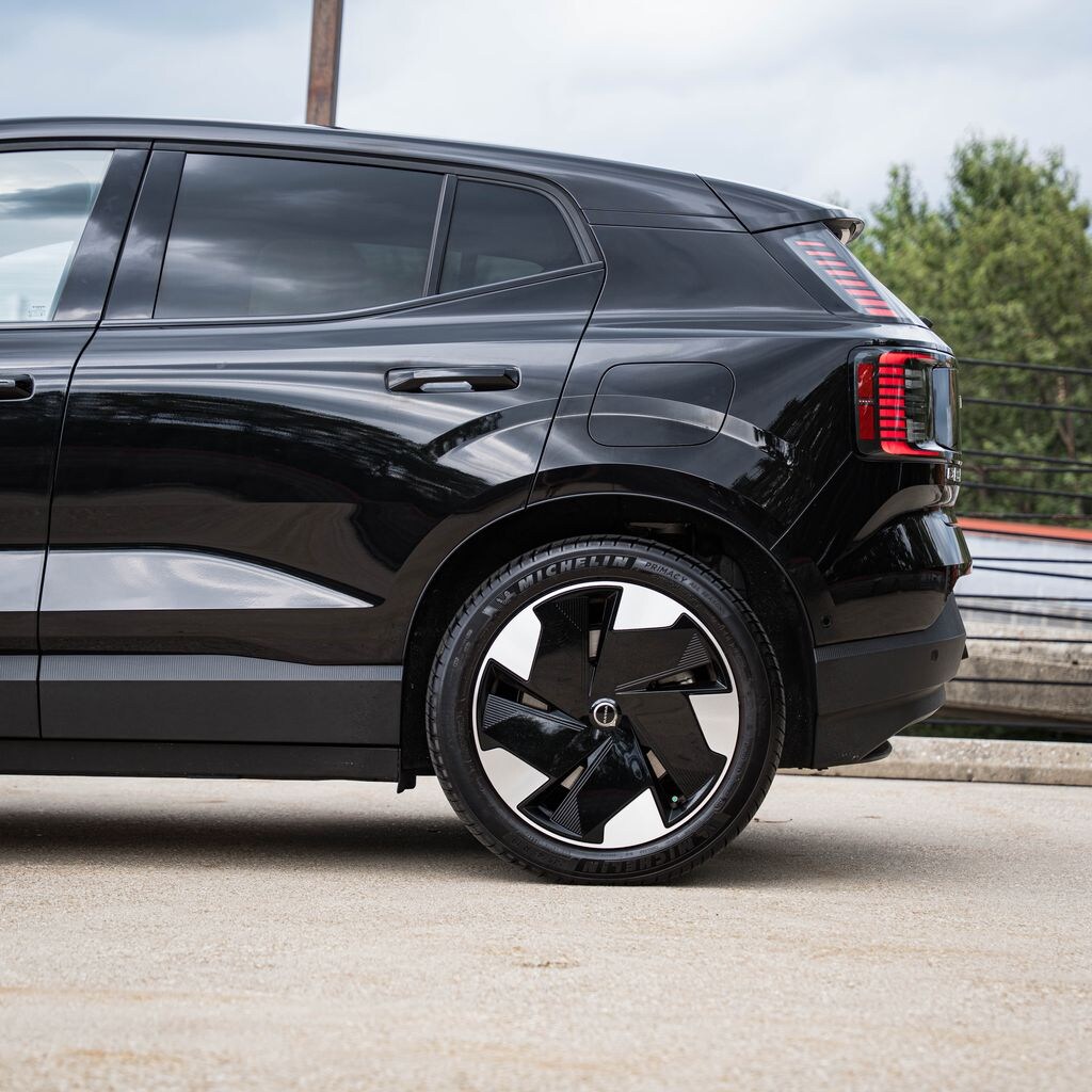 Certified 2025 Volvo EX30 Twin Motor Performance Ultra SUV
