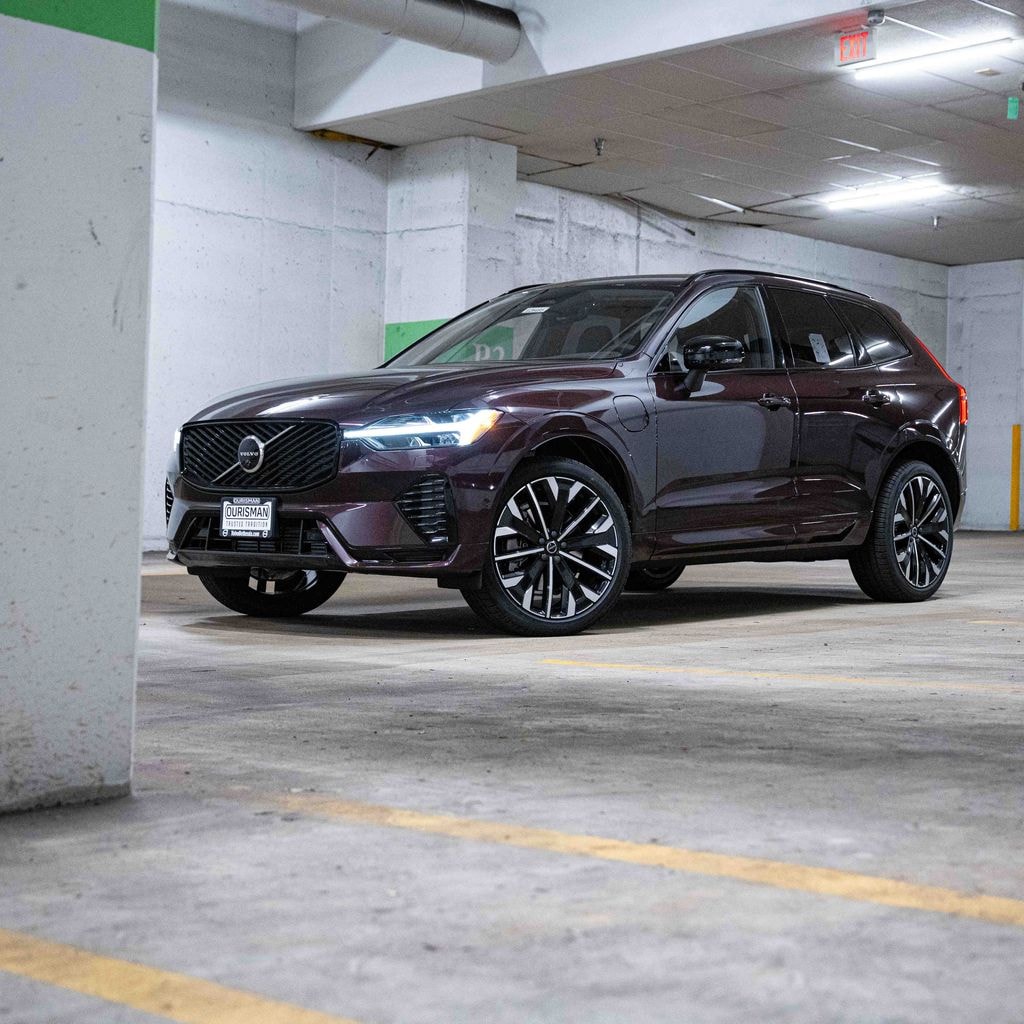 New 2026 Volvo XC60 plug-in hybrid T8 Ultra SUV