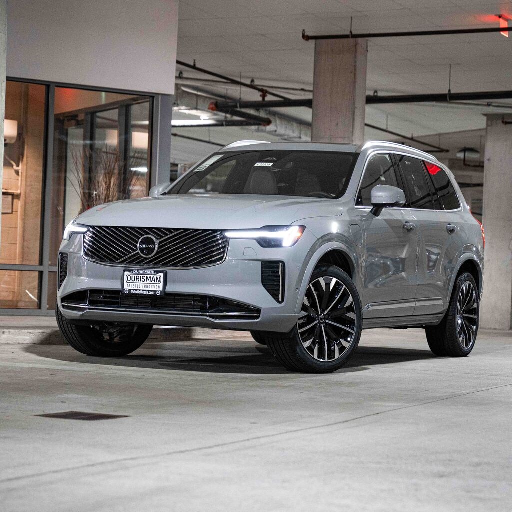 New 2026 Volvo XC90 plug-in hybrid T8 Plus 7-Seater SUV